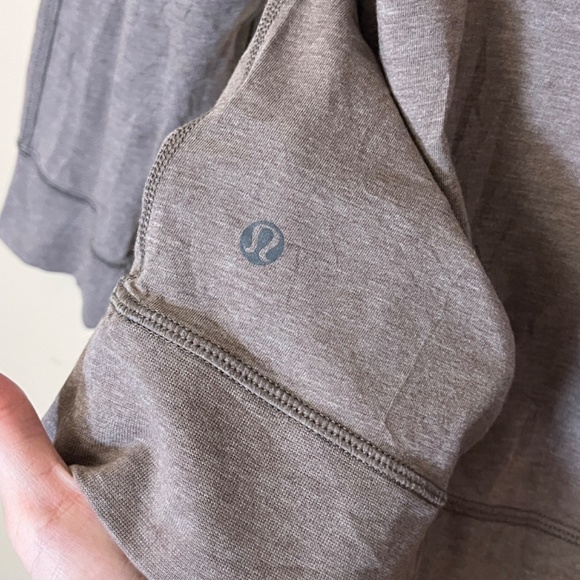 Lululemon Henley Pullover Stretch long Sleeve Shirt - Men's Size XL - Tan - Picture 3 of 8